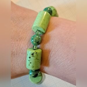 Green Turquoise Stone Beaded Bracelet Heart Key Clasp Silver